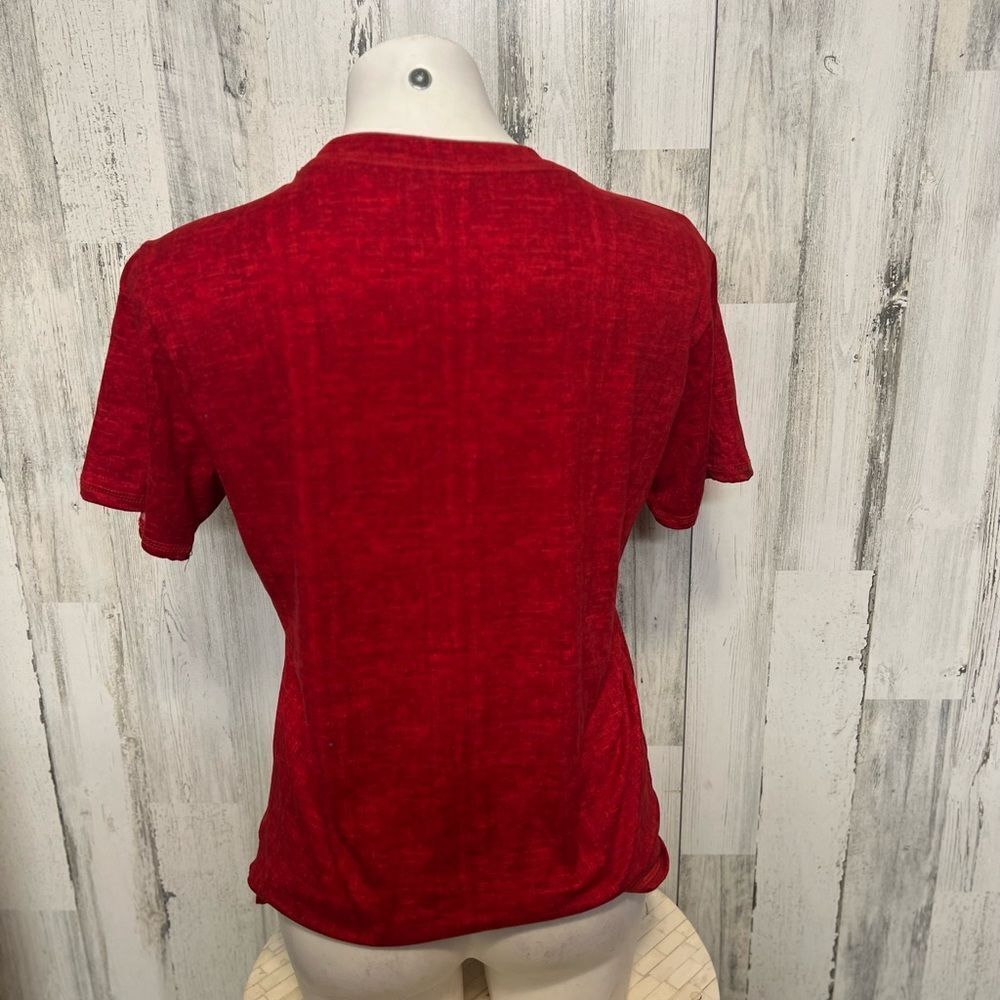 Red top - Picture 4 of 5